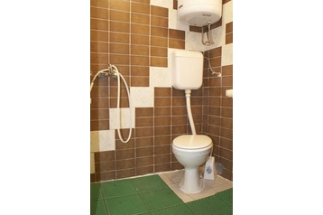 Chorwacja Privát Cres, Zewnątrz